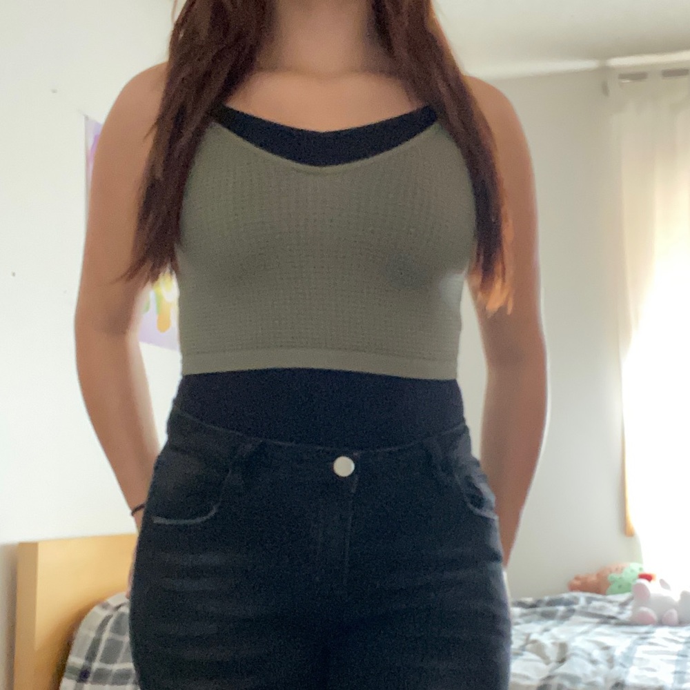 Dark green knit crop top